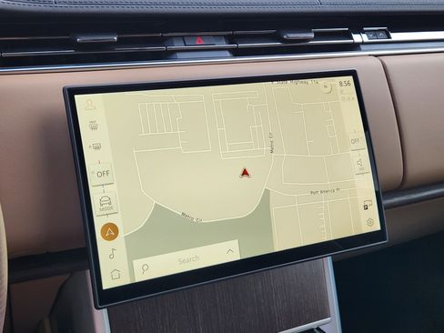 New 2025 Land Rover Range Rover SE image 16