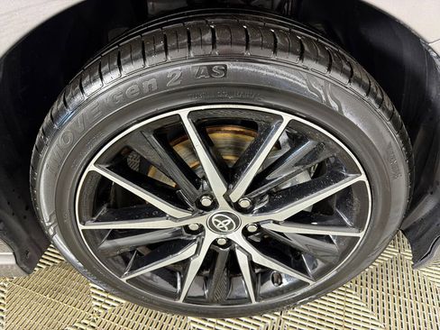 Used 2024 Toyota Camry SE image 12