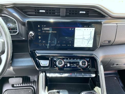 Certified 2023 GMC Sierra 1500 AT4 w/ Technology Package AWD/4WD image 15