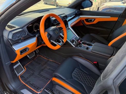 Used 2023 Lamborghini Urus S image 24