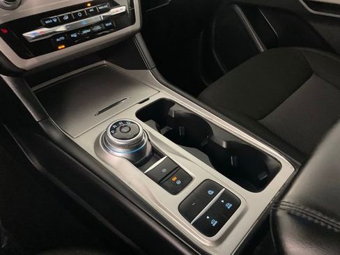 Certified 2023 Ford Explorer XLT image 19