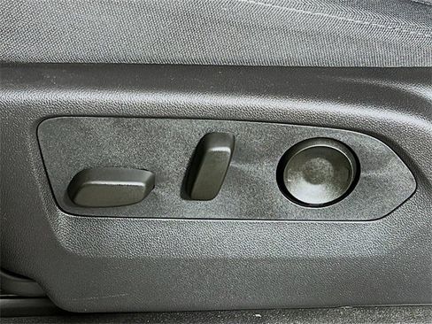 Used 2024 GMC Sierra 1500 Elevation image 11