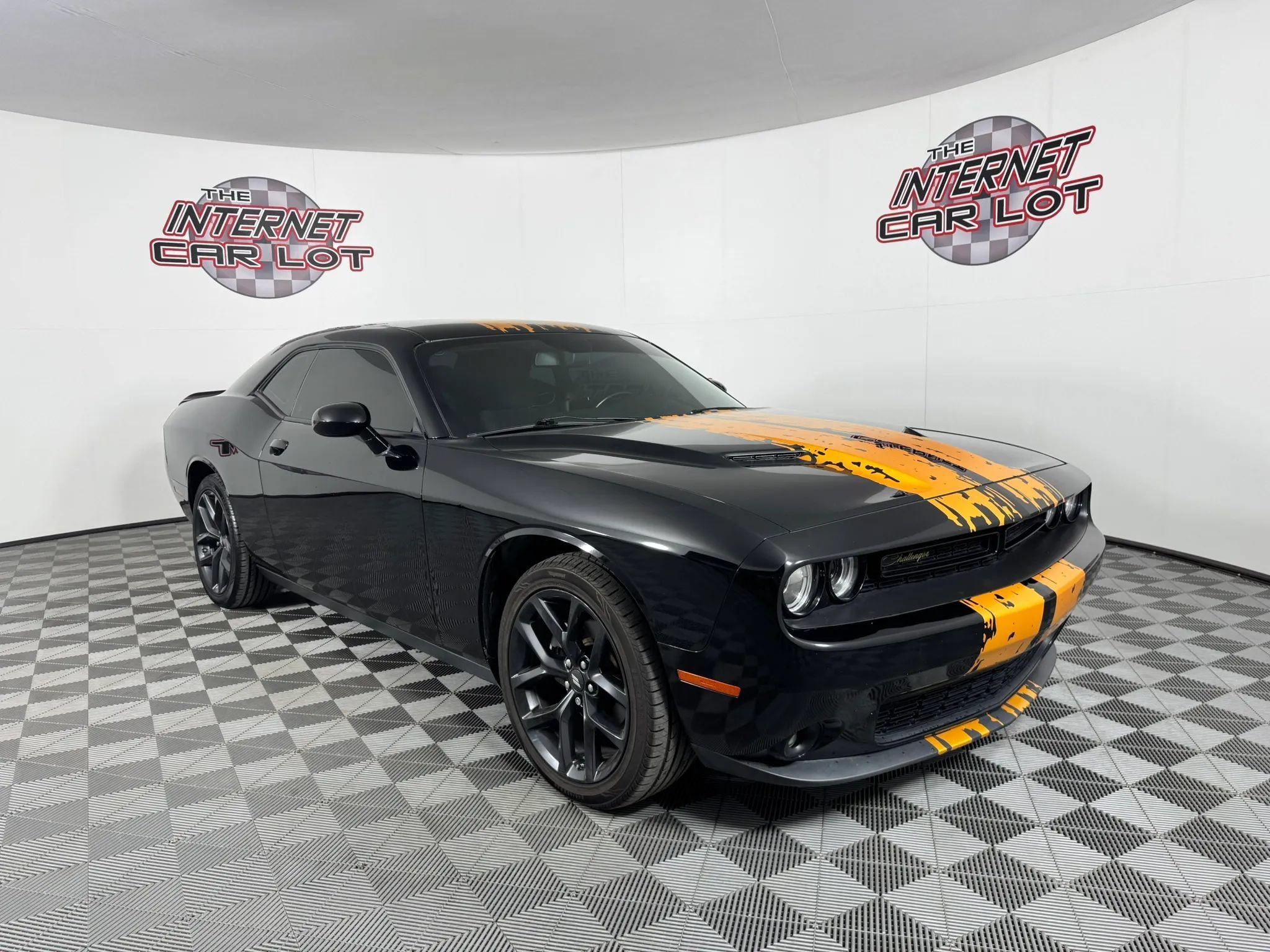 Used 2022 Dodge Challenger SXT w/ Blacktop Package RWD image 9