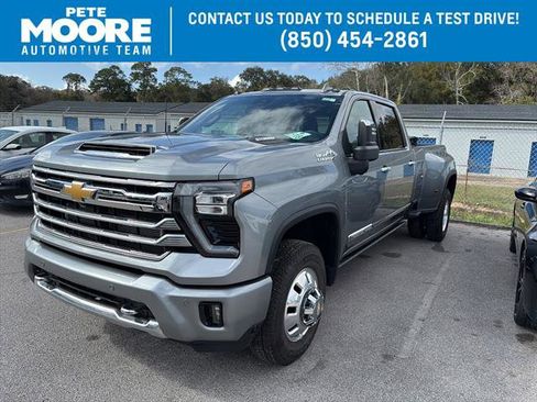 Used 2025 Chevrolet Silverado 3500 High Country w/ Technology Package image 1