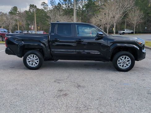 Certified 2024 Toyota Tacoma SR5 image 4