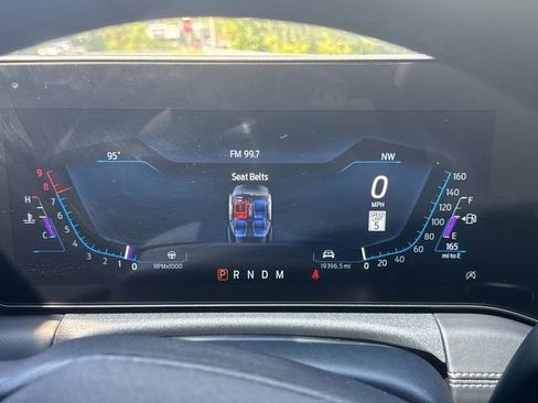 Used 2025 Ford Mustang GT Premium RWD image 33