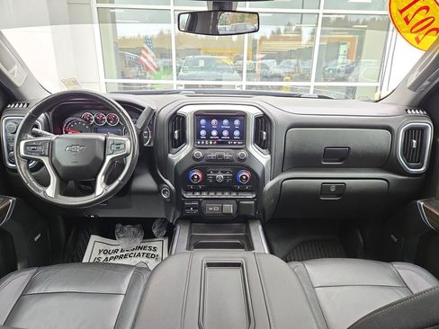 Used 2021 Chevrolet Silverado 1500 LT Trail Boss w/ Convenience Package II AWD/4WD image 18