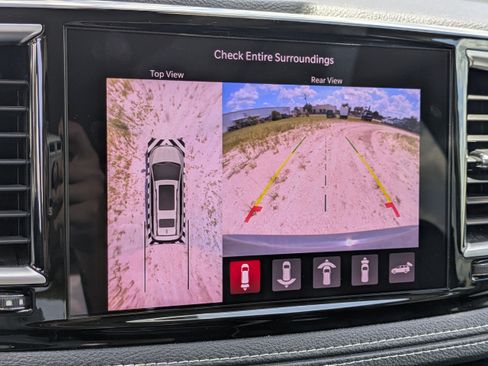 Used 2022 Chrysler Pacifica Limited FWD image 28