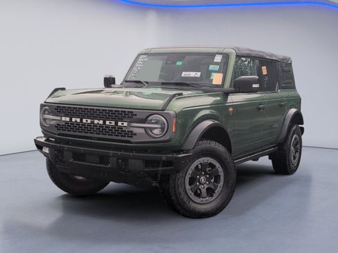 Used 2022 Ford Bronco Badlands AWD/4WD image 2