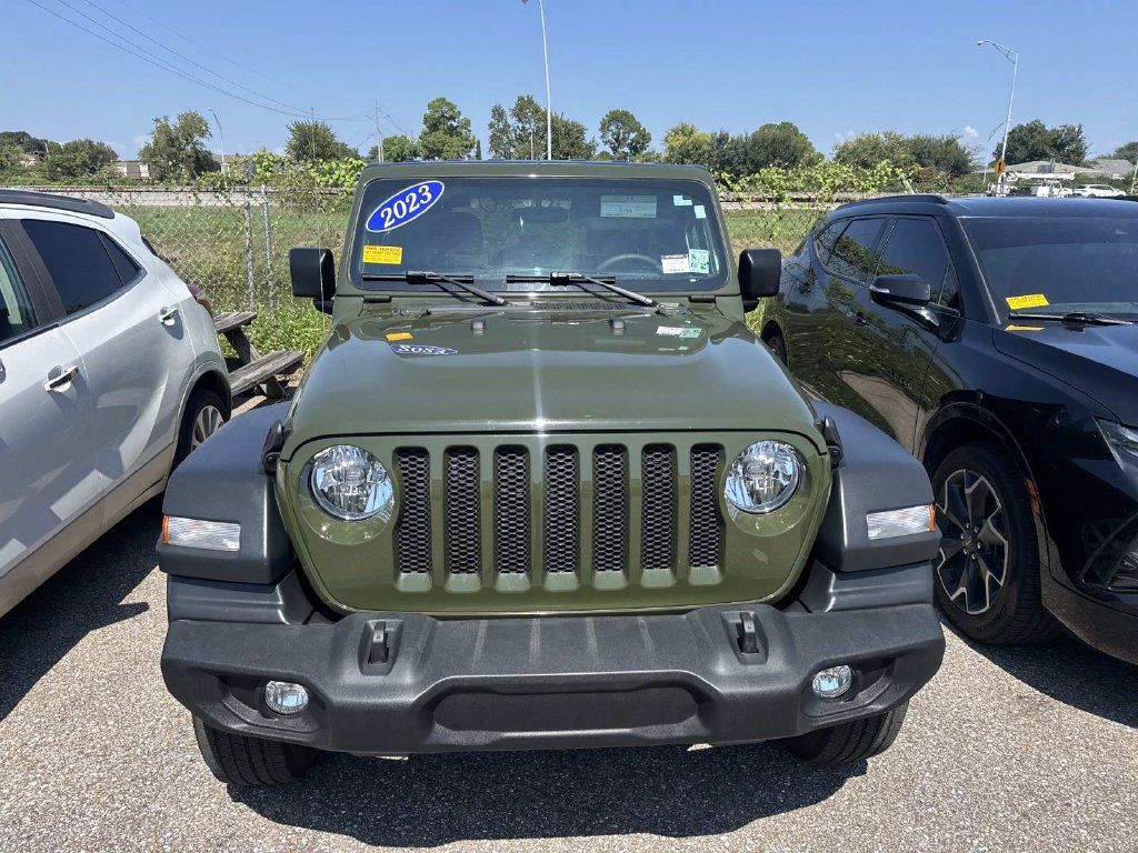Used 2023 Jeep Wrangler Sport AWD/4WD image 4