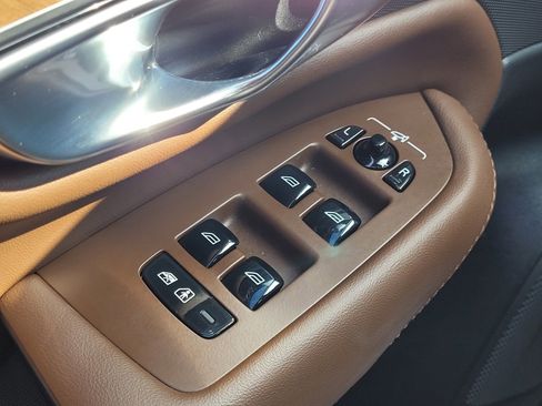 Certified 2023 Volvo XC90 T8 Plus w/ Protection Package Premier image 17