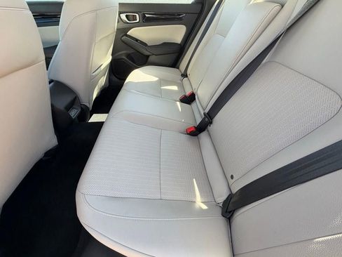 Used 2023 Honda Civic Touring image 14