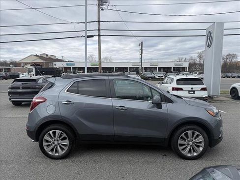 Used 2020 Buick Encore Preferred w/ Safety Package image 7