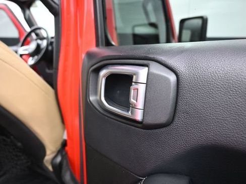 Used 2018 Jeep Wrangler Unlimited Rubicon AWD/4WD image 45