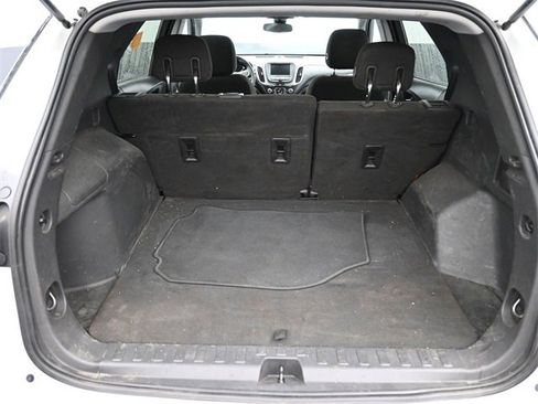 Used 2020 Chevrolet Equinox LT image 6