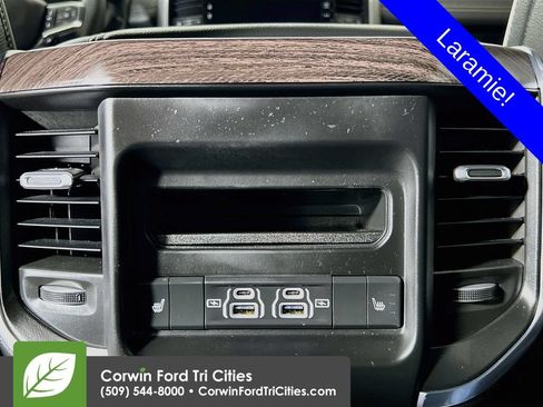 Used 2025 RAM 1500 Laramie w/ Night Edition AWD/4WD image 30