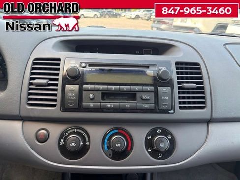 Used 2004 Toyota Camry FWD image 14