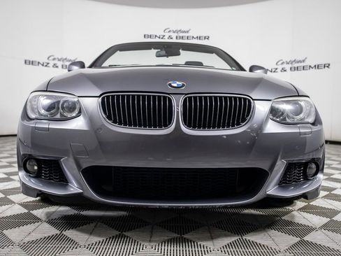 Used 2011 BMW 335i Convertible image 4
