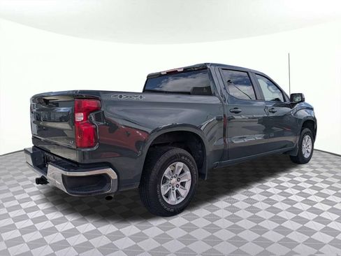 Used 2025 Chevrolet Silverado 1500 LT AWD/4WD image 3