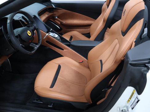Certified 2024 Ferrari Roma Spider image 23
