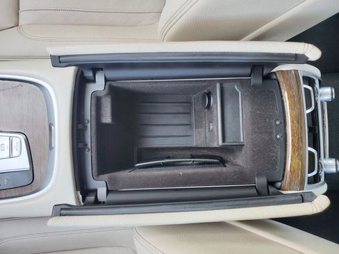 Used 2018 BMW 750i xDrive image 45