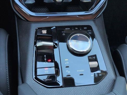 Used 2025 BMW X3 xDrive30i w/ Premium Package image 12