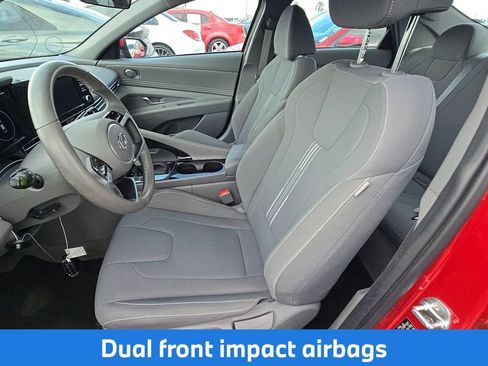 Used 2022 Hyundai Elantra SEL w/ Convenience Package FWD image 6