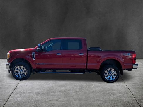 Used 2017 Ford F250 Lariat w/ Chrome Package image 7