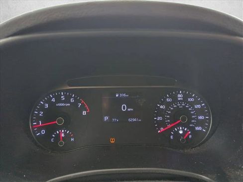 Used 2021 Kia Soul LX image 9