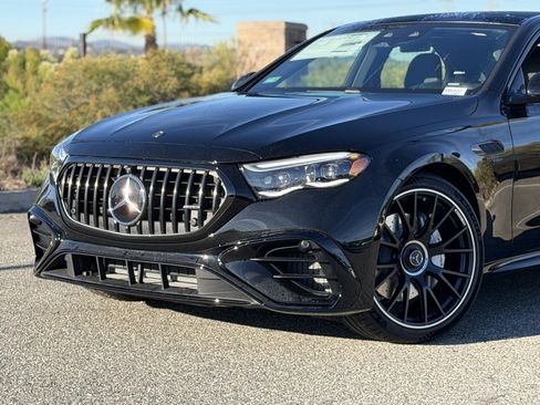 New 2026 Mercedes-Benz E 53 AMG e 4MATIC Sedan image 4