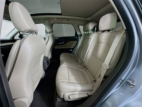 Used 2024 Lincoln Corsair Grand Touring image 24