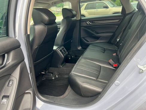 Used 2021 Honda Accord Touring image 28