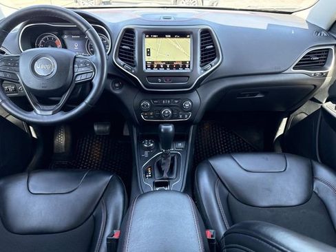 Used 2019 Jeep Cherokee Trailhawk w/ Comfort/Convenience Group image 22