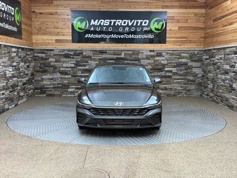 New 2026 Hyundai Elantra Limited FWD image 8