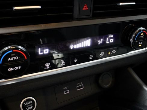 Certified 2023 Nissan Rogue SV AWD/4WD image 30