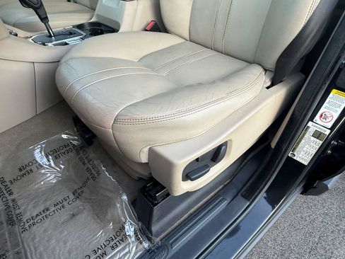 Used 2013 Land Rover LR4 HSE AWD/4WD image 19