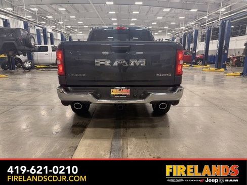 New 2026 RAM 1500 4x4 Crew Cab image 4
