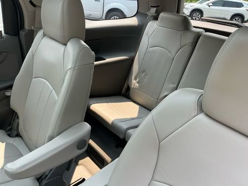 Used 2017 GMC Acadia Limited SLT AWD/4WD image 17