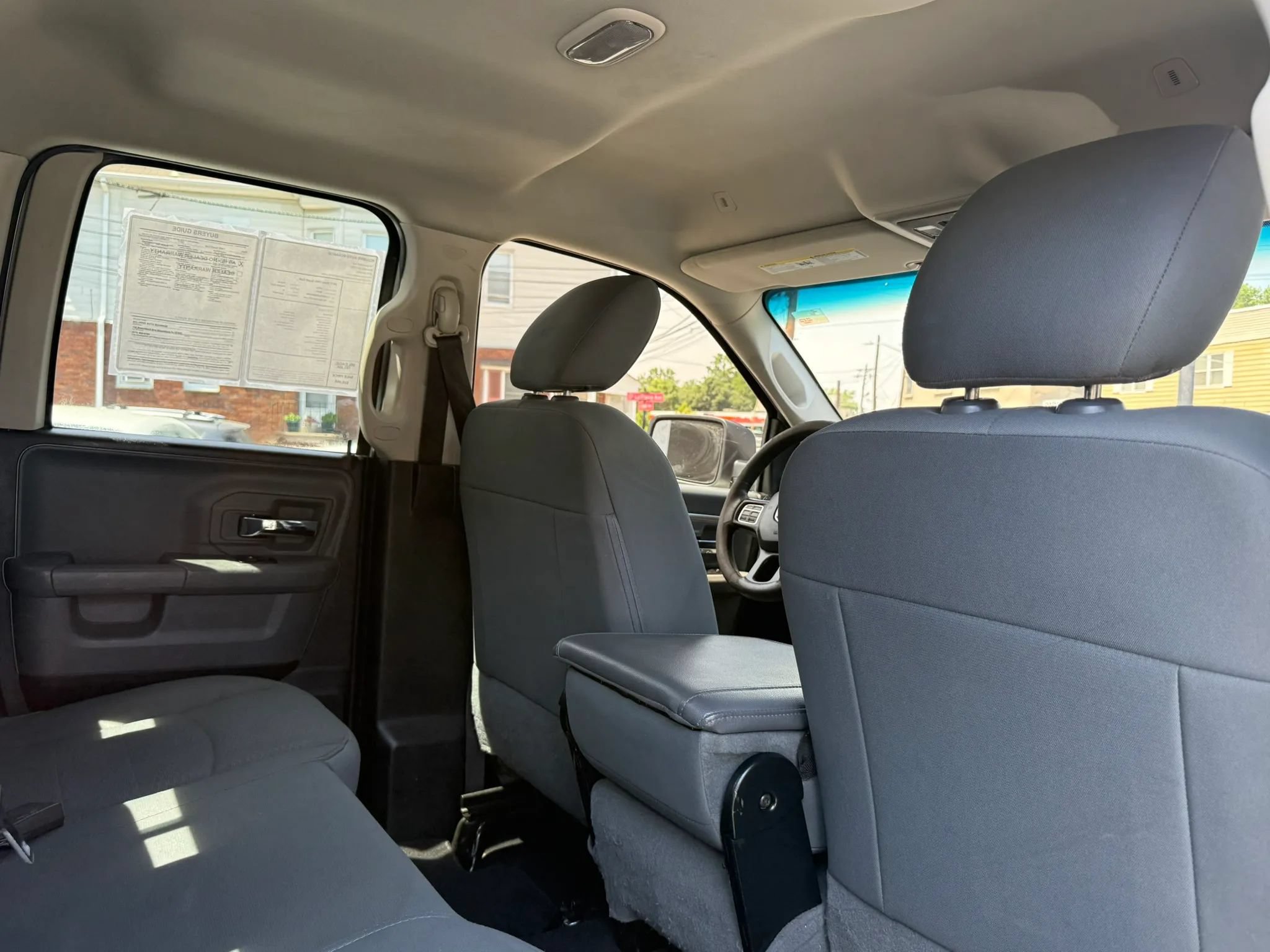 Used 2017 RAM 1500 Classic SLT AWD/4WD image 19