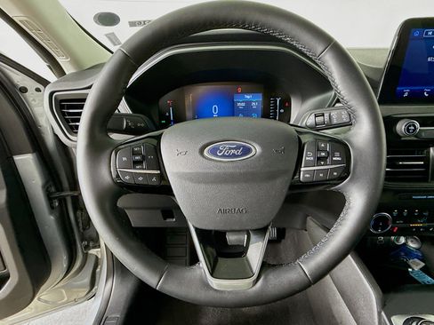 Used 2024 Ford Escape Active image 11