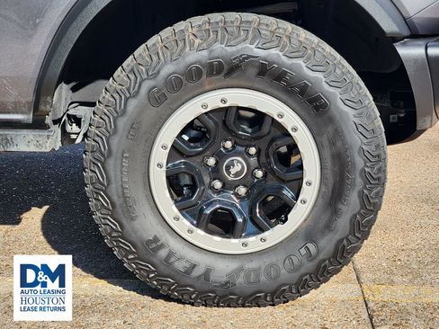 Used 2023 Ford Bronco Badlands image 18