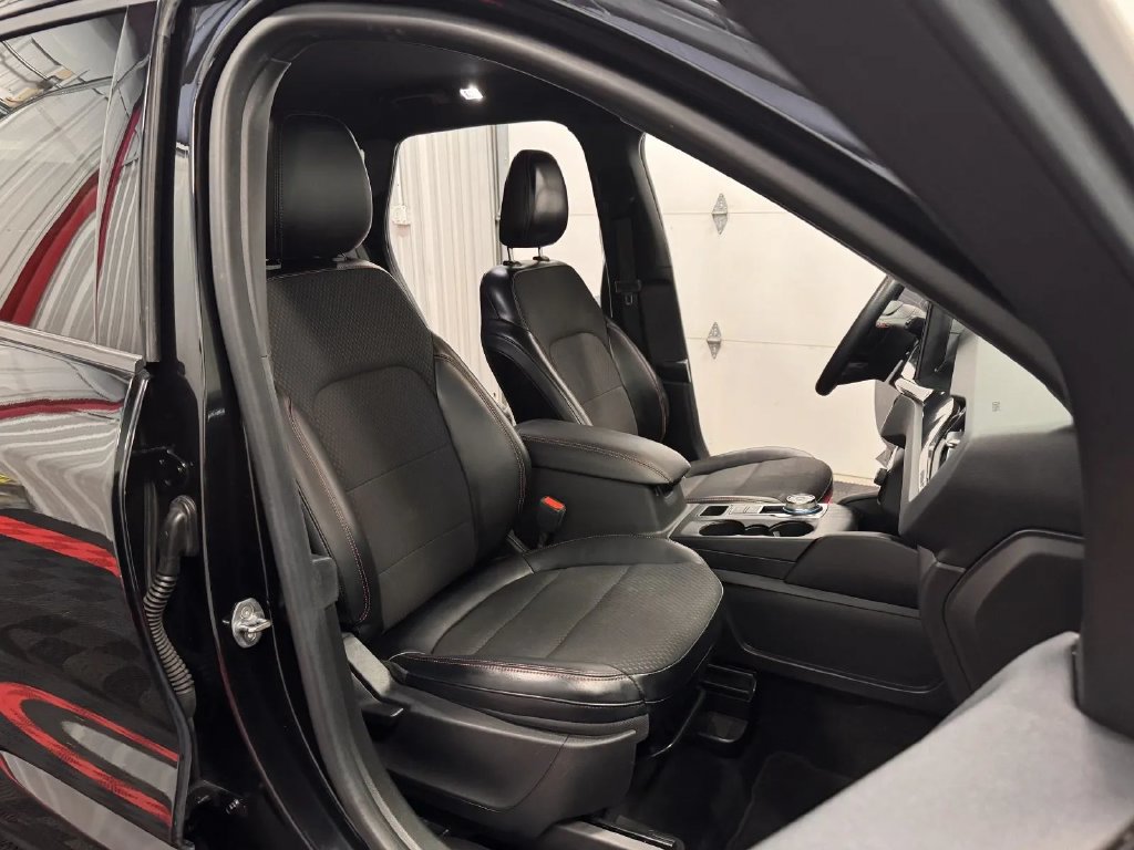 Used 2024 Ford Escape ST-Line w/ Tech Pack #1 AWD/4WD image 46