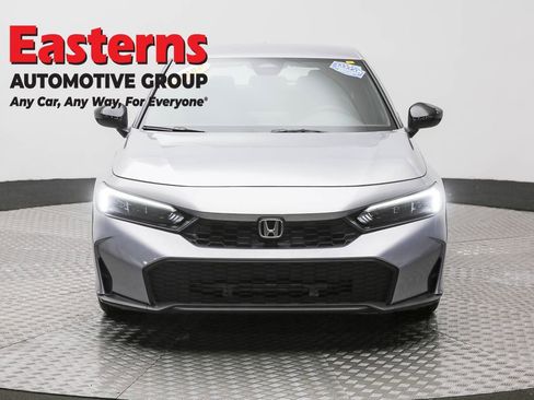 Used 2025 Honda Civic Sport image 2