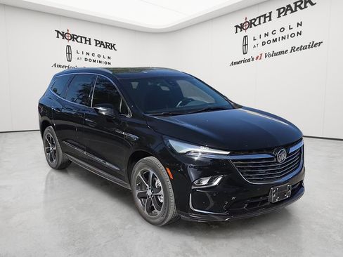 Used 2022 Buick Enclave Premium w/ LPO, Touring Package FWD image 5