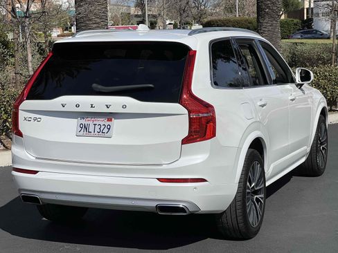 Used 2021 Volvo XC90 T5 Momentum w/ Advanced Package image 18