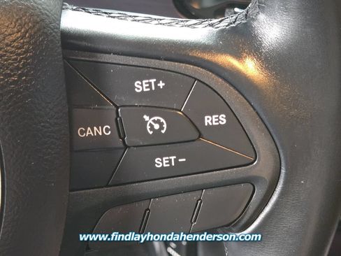 Used 2015 Dodge Challenger SXT RWD image 26
