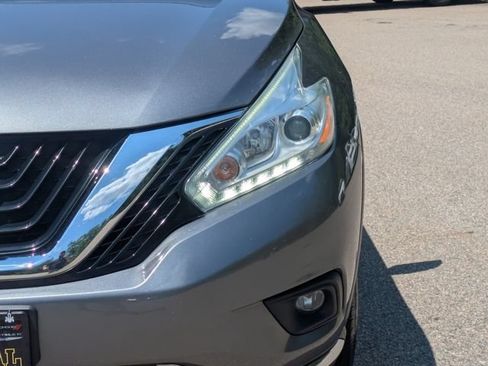 Used 2017 Nissan Murano SV w/ Premium Plus Package AWD/4WD image 13