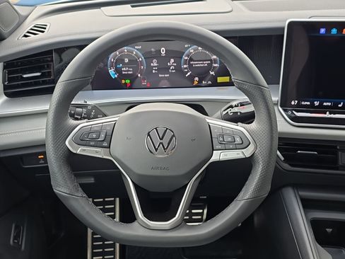 New 2026 Volkswagen Tiguan SE R-Line AWD/4WD image 22