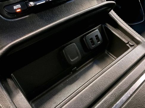 Used 2019 GMC Yukon XL Denali AWD/4WD image 19