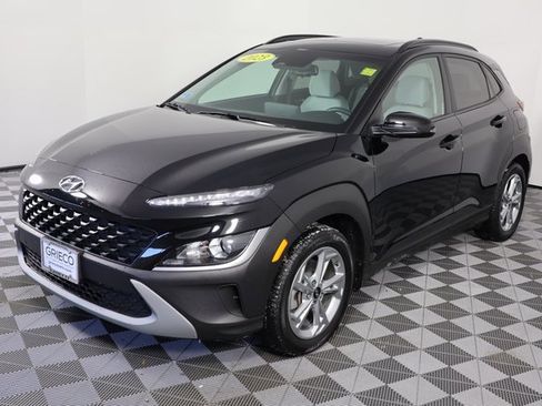 Used 2023 Hyundai Kona SEL w/ Convenience Package image 4